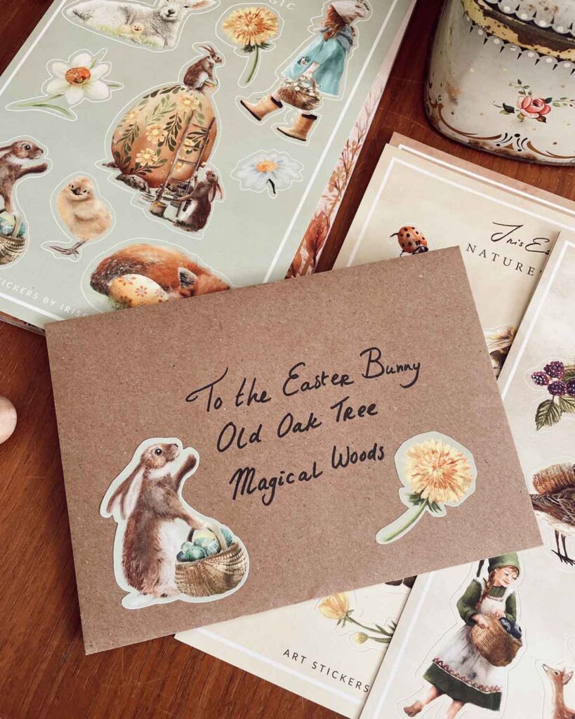Delicate stickers with Easter motifs: soft lambs, painted eggs, and woodland friends — capturing the magic of renewal and storytelling.